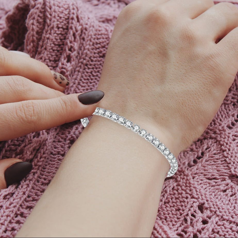 18k White Gold 6 Cttw Created White Sapphire CZ Round Adjustable Tennis Plated Bracelet.